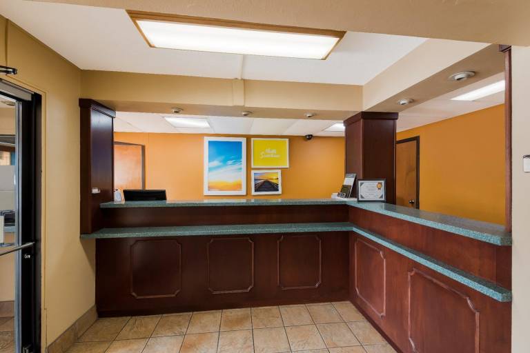 Red Carpet Inn Elkton Newark Area — photo 3