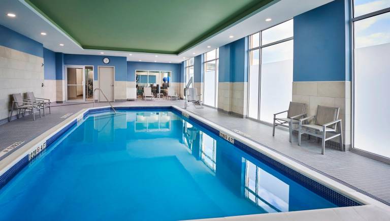 Holiday Inn Express & Suites Windsor East – Lakeshore By IHG — photo 2