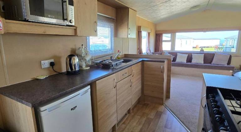 Thornwick bay- xantus grange 60 — photo 2