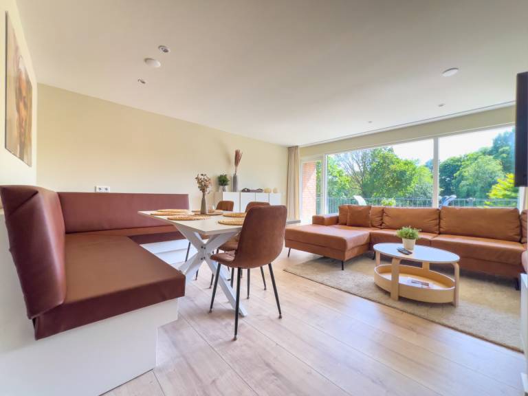 Vacation home with yard & patio — photo 3