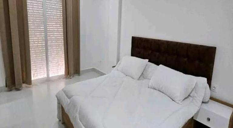 Serviced apartment | Next to King Abdullah I Mosque | Pets are welcome — photo 2