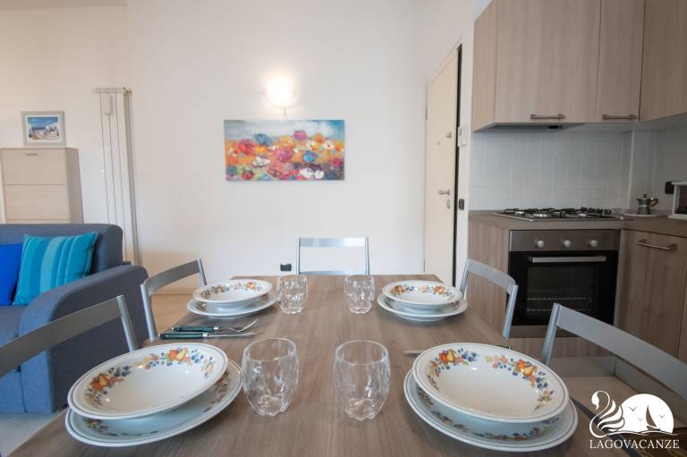 Apartment with patio & garden — photo 4