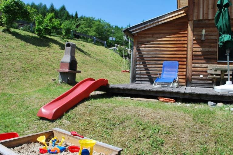 Fully equipped vacation home with hot tub, barbecue & sauna | Close to the ski | Pets are welcome — photo 4
