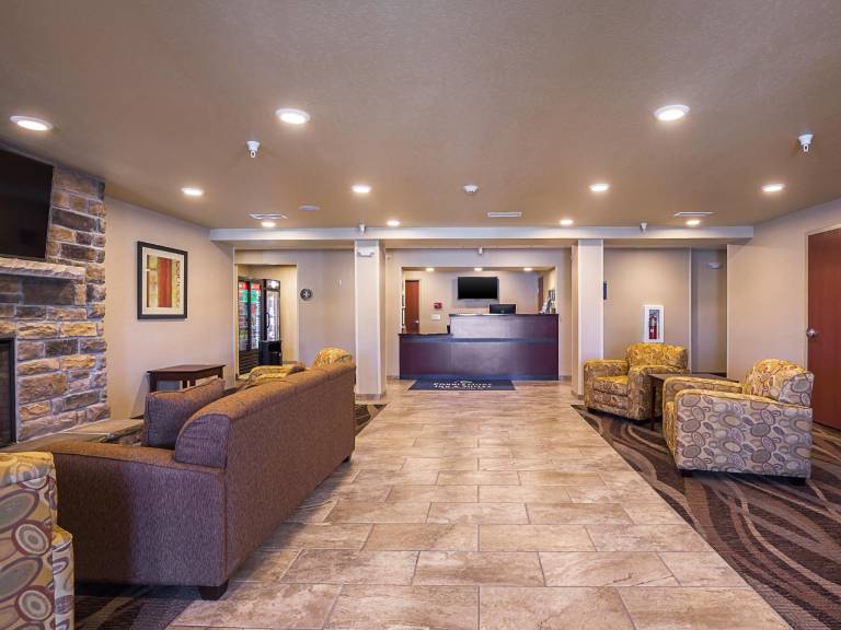 Cobblestone Inn & Suites - Altamont — photo 2