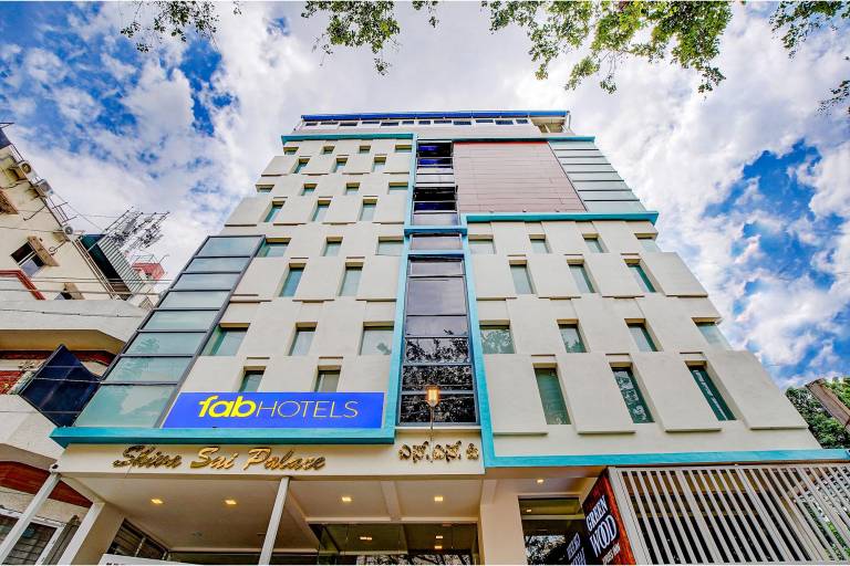 FabHotel Greenwood Xpress Inn Nr Manipal Hospital