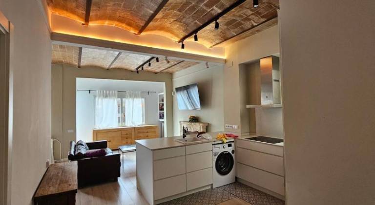 Fully equipped big holiday apartment | Next to Casa Milà | Suitable for remote work | Pet-friendly — photo 2