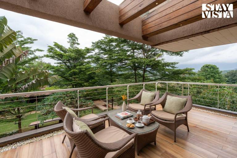 Villa with jacuzzi, pool & garden — photo 5