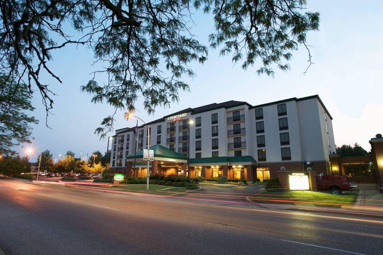 Courtyard by Marriott Bloomington in Bloomington, IN
