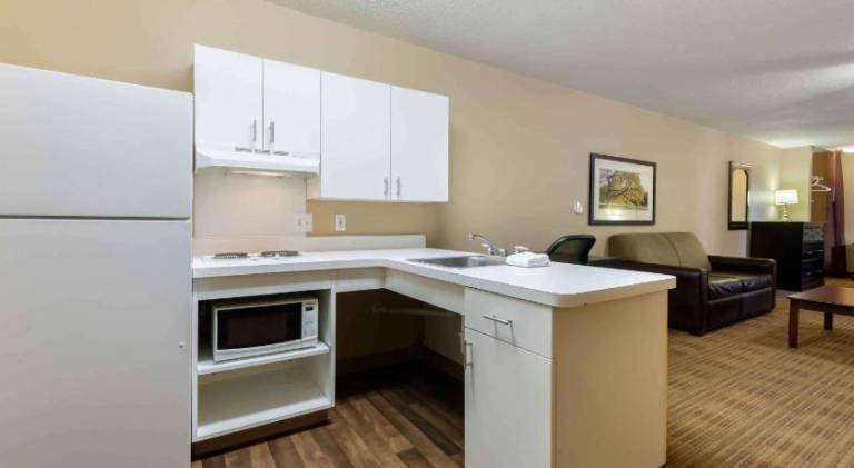 Extended Stay America Suites - Rockford - I-90 — photo 2
