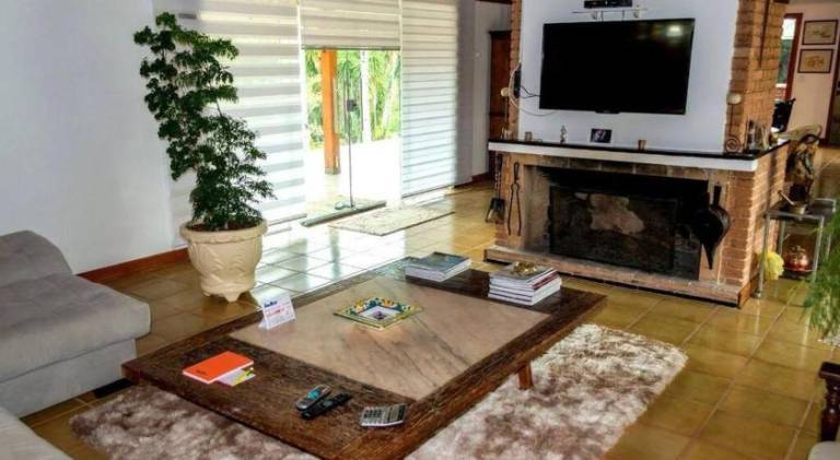 House with pool | Pets are welcome — photo 2