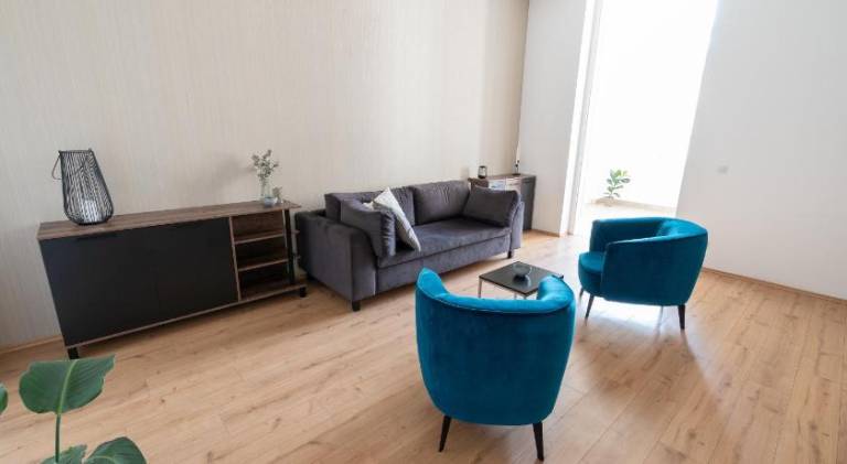 Serviced apartment with terrace & yard | Near Hősök tere | Dogs allowed — photo 4