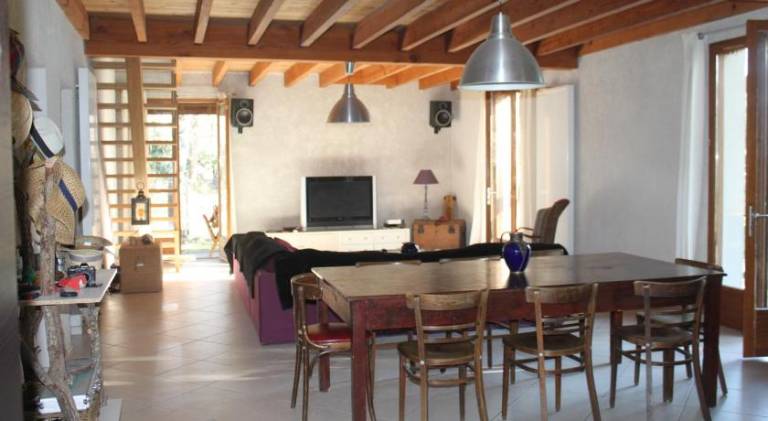 Villa with jacuzzi — photo 5
