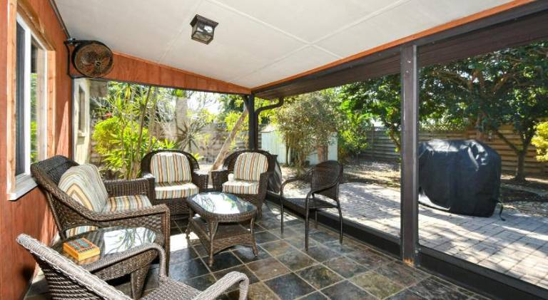 House with pool | Pets allowed — photo 4