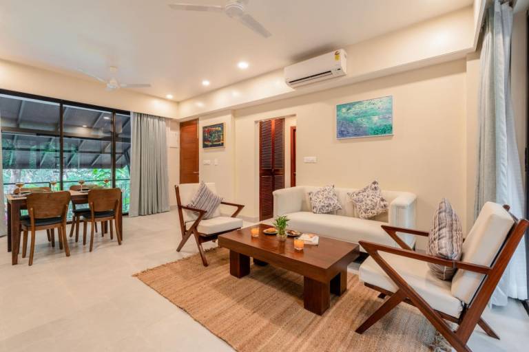 Sol Banyan by Hireavilla 2BR w pool in Candolim