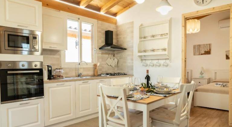 Charming villa with pool & jacuzzi | Dogs allowed — photo 4