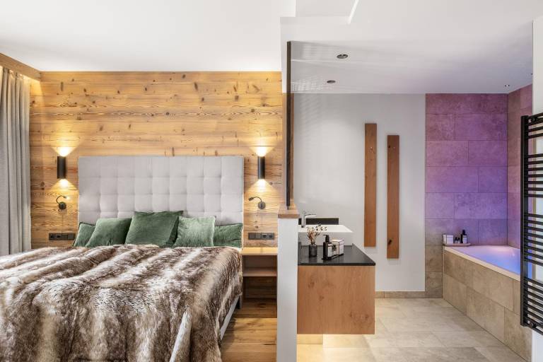 Aparthotel with yard, sauna & pool | Good for workation — photo 3