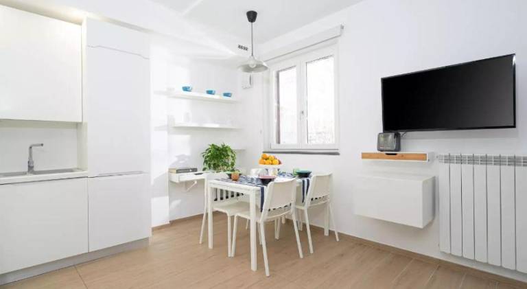Fully equipped beautiful holiday apartment with terrace | Pets allowed in Vico Equense