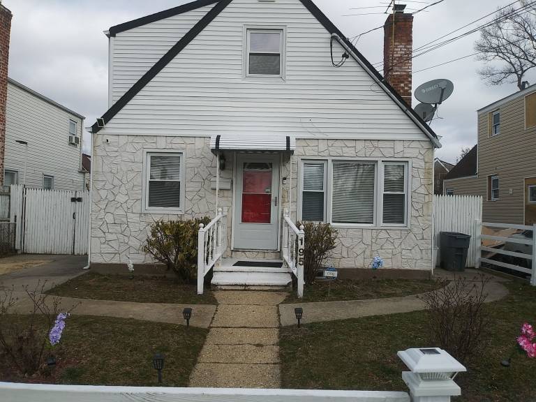 House  Hempstead
