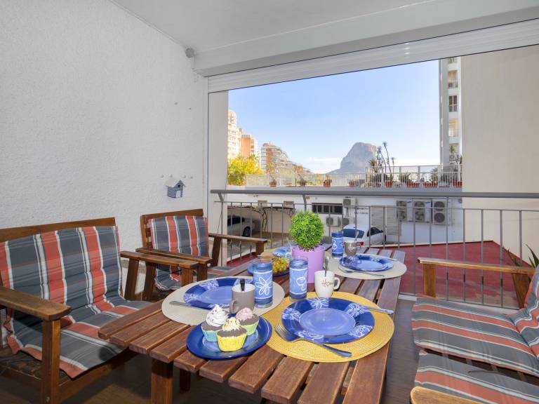 Holiday apartment with patio & garden — photo 5
