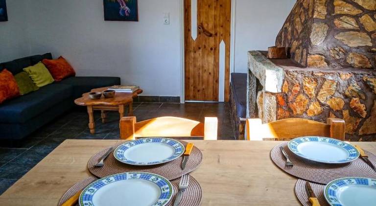 House with terrace, barbeque & yard | Pet-friendly — photo 3