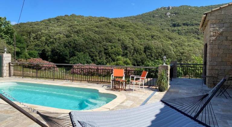 Villa with pool & jacuzzi — photo 3