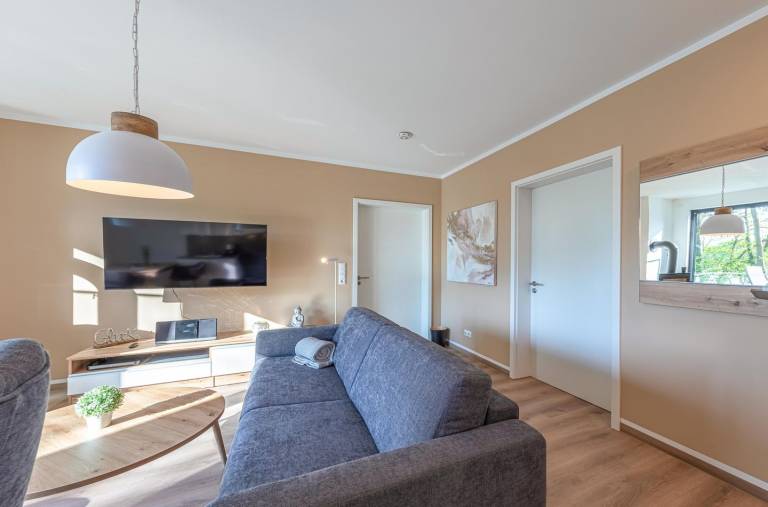 5 Sterne Ferienapartment Honigbiene mit seitlichem Blick auf den Krakower See — photo 4