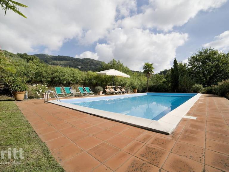 Fully equipped charming vacation home with BBQ, garden & patio | Dogs allowed — photo 2