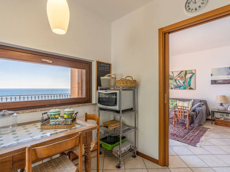 House with yard, patio & barbeque | Sea view — photo 5