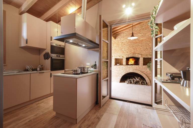 Child-friendly villa with private pool, barbeque & garden | Pool view | Pet-friendly — photo 4