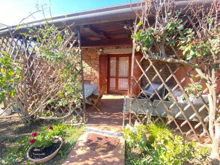 Children-friendly beautiful apartment with yard | Pets allowed — photo 2
