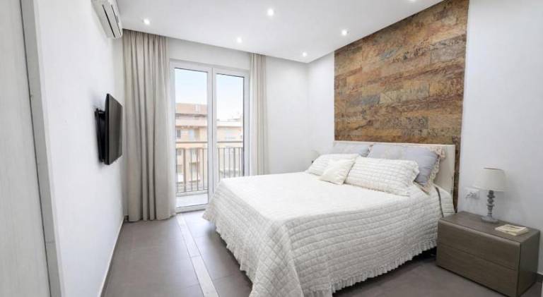 Apartment with garden, terrace & barbeque in Pompei