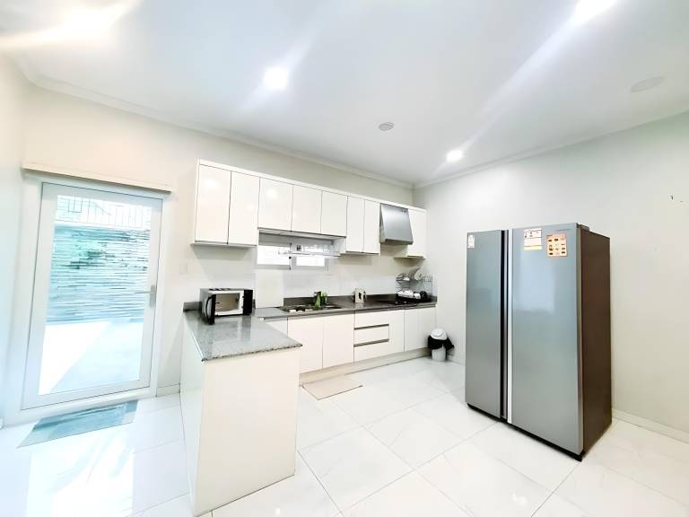 Private, Modern, Cozy, Classy Pool Villa in Clark — photo 4