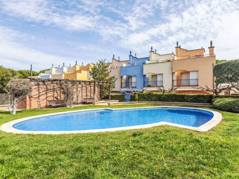 Maison de vacances  Bellcaire d'Empordà