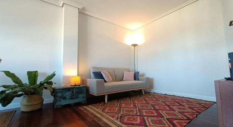 Fully equipped rental apartment with patio | Dogs allowed — photo 2