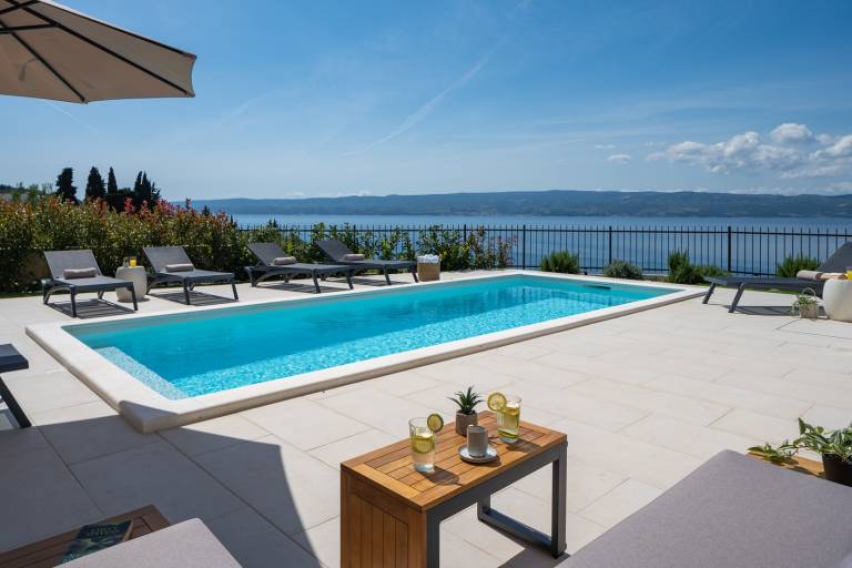 Children-friendly wonderful villa with fast internet, garden & BBQ | Water view | Pets allowed — photo 2