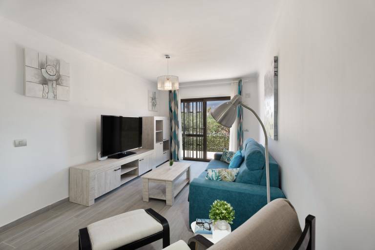 Children-friendly pleasant holiday apartment with terrace, BBQ & heated pool | Mountain view | Perfect for remote work | Dogs allowed — photo 4