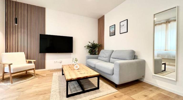 Rental apartment with 1 room for 4 persons in Vienne
