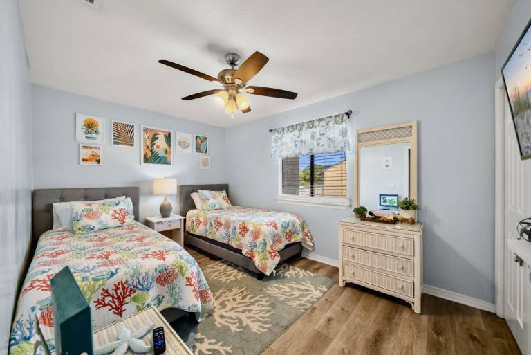 Coastal Getaway @ ! Walk to the Beach! Pools! Dog Friendly! — photo 5