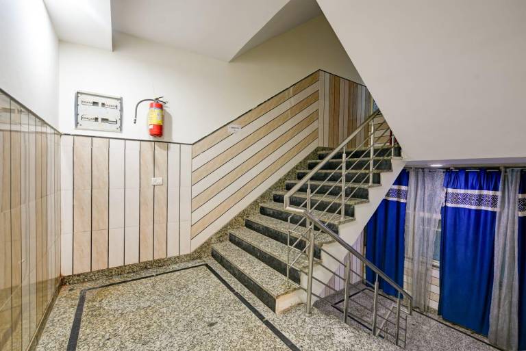 Hotel Lookout stay Delhi IGI Airport in New Delhi