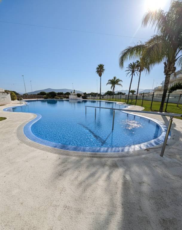 Holiday apartment with pool & patio | Beach nearby | Dogs allowed — photo 2