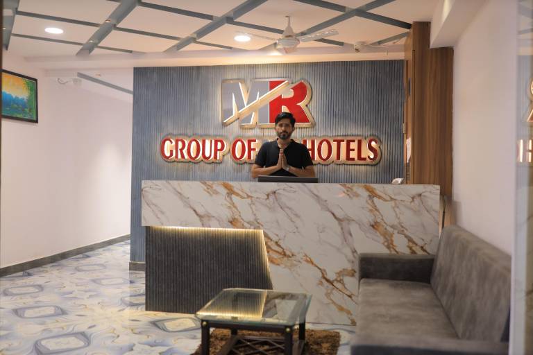 HOTEL MARUTI R