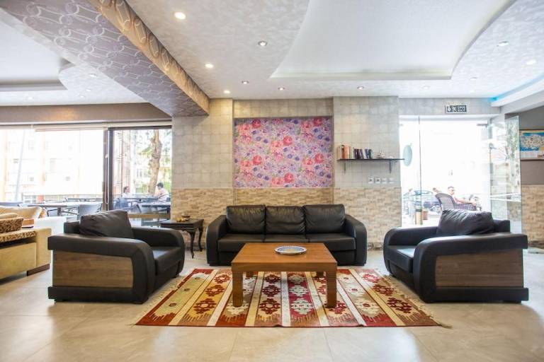 Saturn Hotel in Kusadasi