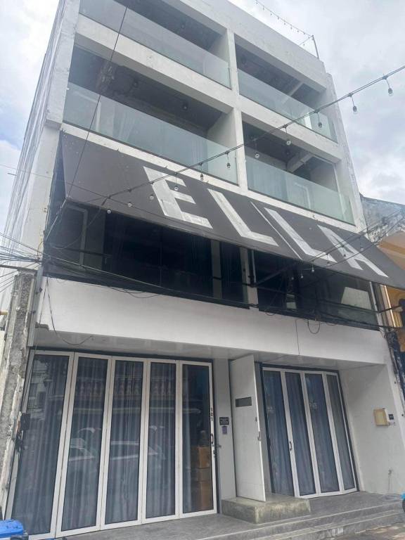 Ella Lamoon in Patong