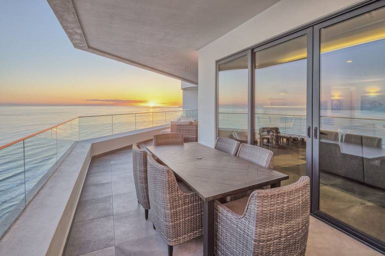 Luxury New Oceanfront Condo 5BR Sleeps 12