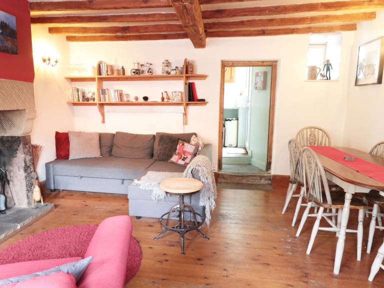 Cottage with patio & garden — photo 3