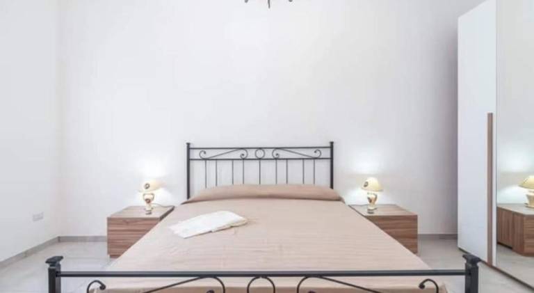 Holiday apartment with 1 room for 4 persons in Avola