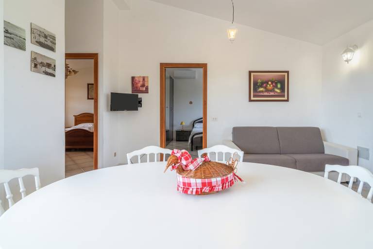 Holiday Apartment 'Appartamento Con Vista Su Noto' with Shared Pool, Terrace & Wi-Fi — photo 5