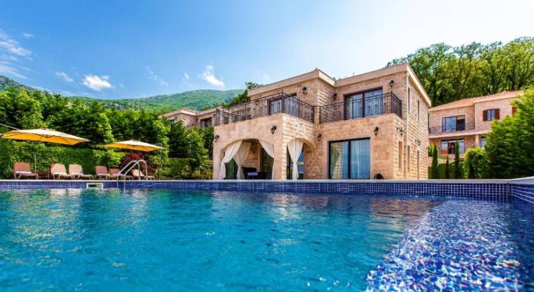 Oak Leaf Residences in Becici