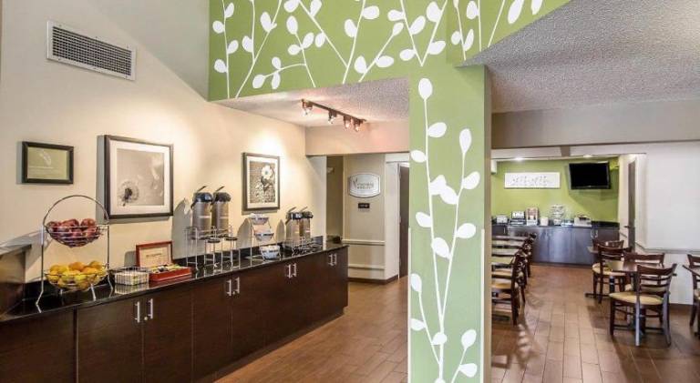 Sleep Inn South Joplin — photo 3