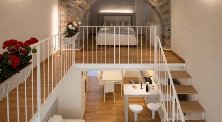 Holiday apartment with 1 room for 5 persons in La Spezia